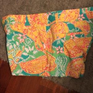 Lilly Pulitzer Walsh shorts size 6 NWOT